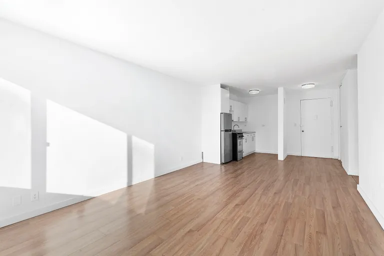 New York City Real Estate | View 185 Hall Street, 410 | Photo4 | View 4