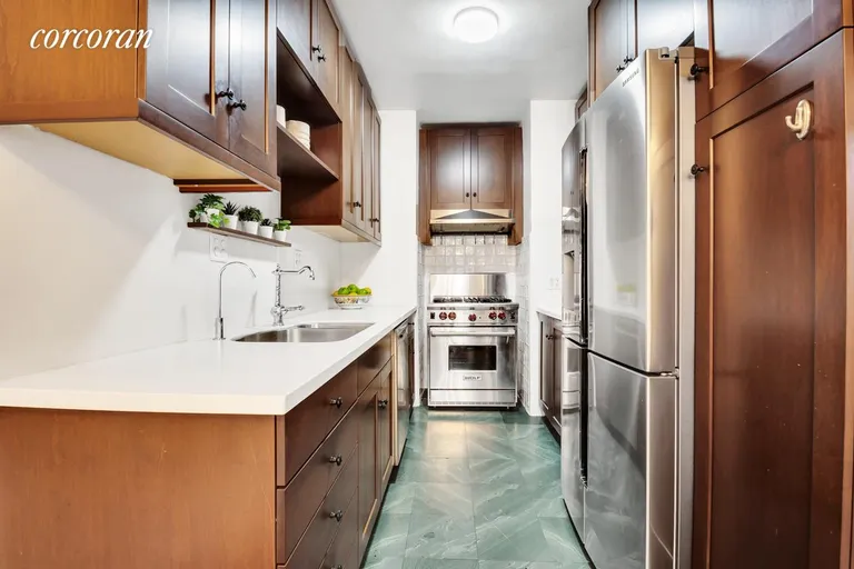 New York City Real Estate | View 116 Pinehurst Avenue, F43 | Kitchen | View 4