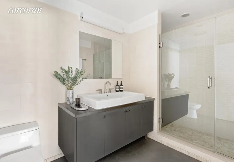 New York City Real Estate | View 26 Broadway, 201 | Bathroom | View 10