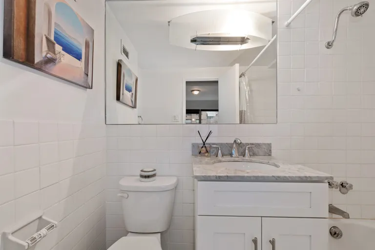 New York City Real Estate | View 333 East 46th Street, 11D | Updated bathroom  | View 6