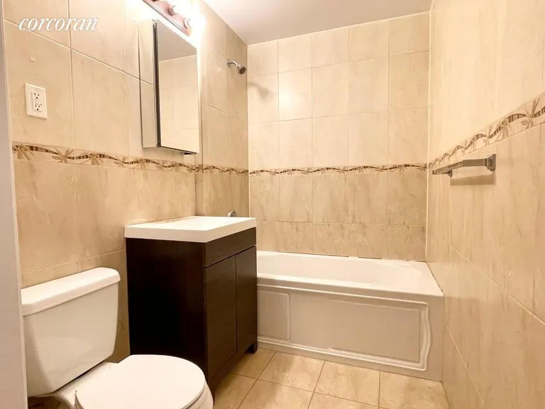 New York City Real Estate | View 23-25 31st Avenue, 1A | room 6 | View 7