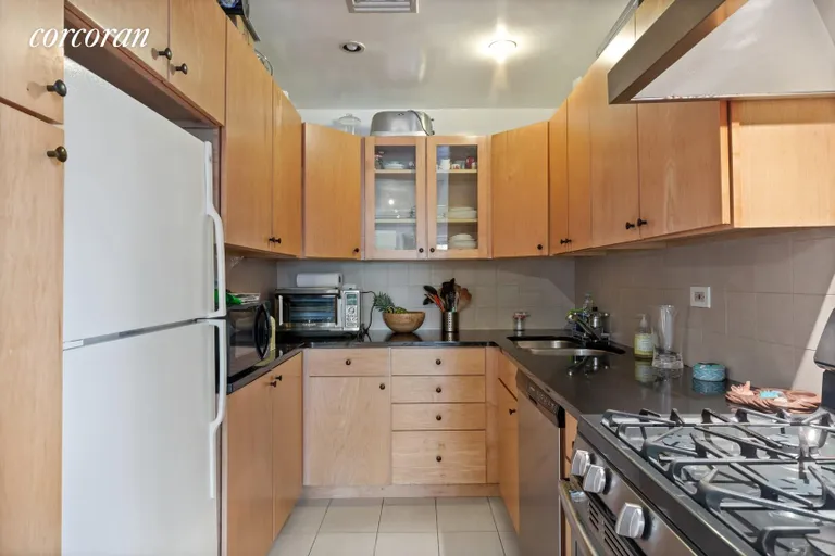New York City Real Estate | View 253 West 73rd Street, 10D | room 3 | View 4