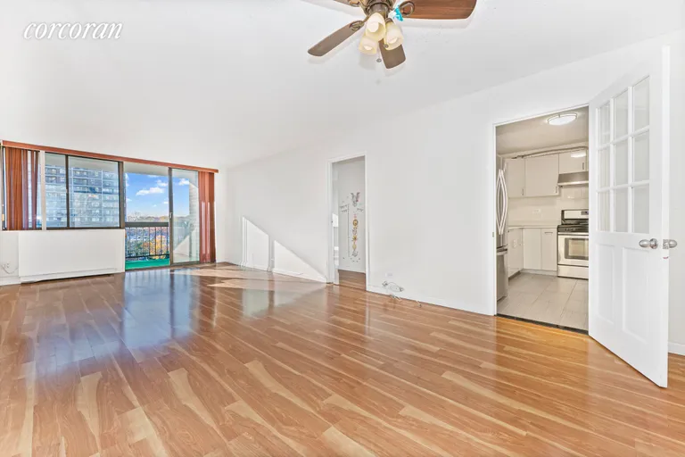 New York City Real Estate | View 2 Bay Club Drive, 8T | 2 Beds, 2 Baths | View 1
