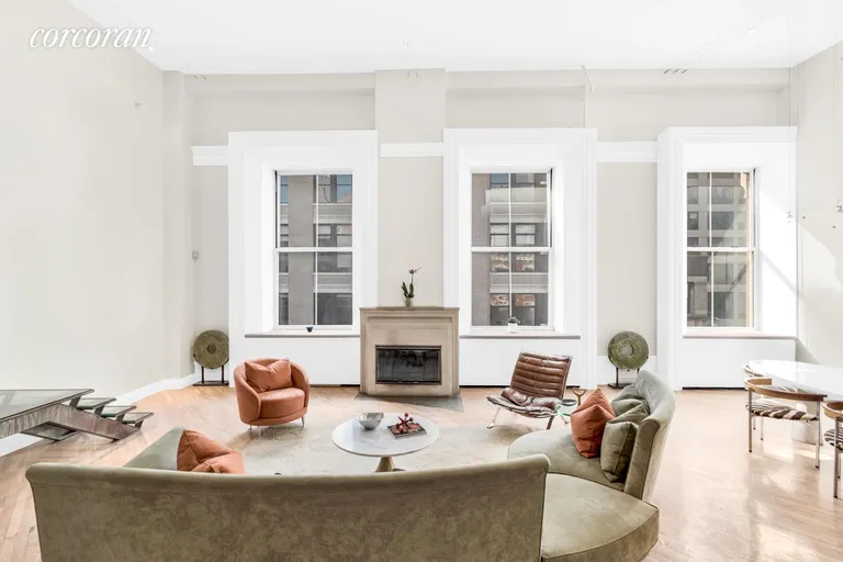 New York City Real Estate | View 121 West 20th Street, PH5G | 17 ft ceilings | View 3