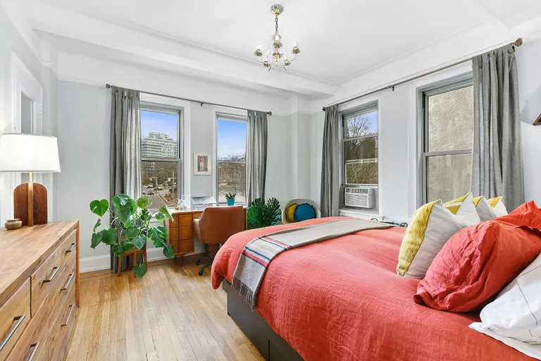 New York City Real Estate | View 1 Plaza Street West, 3B | room 2 | View 3