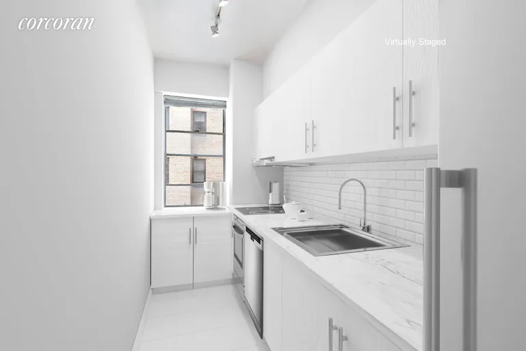 New York City Real Estate | View 860 Fifth Avenue, 10G | Kitchen | View 3