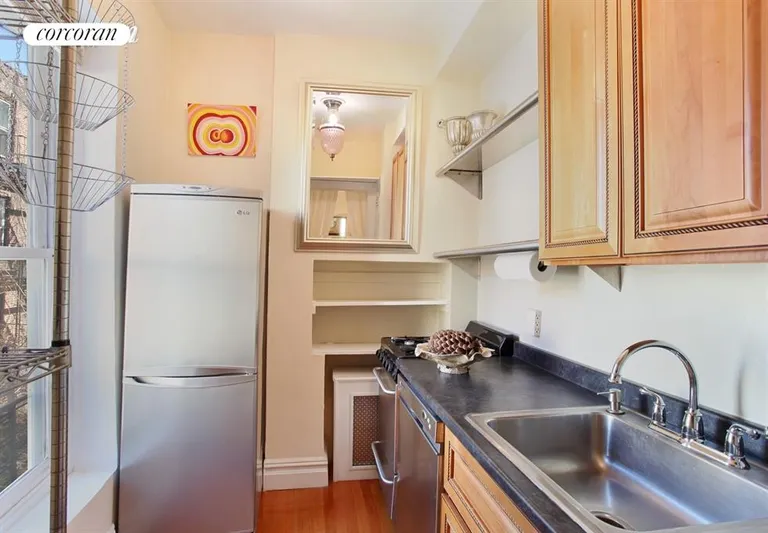 New York City Real Estate | View 29 Willow Street, 2L | Kitchen | View 2