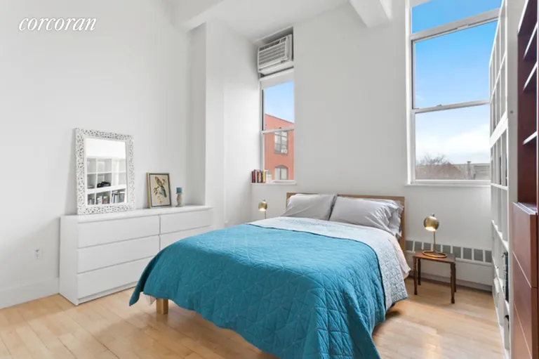New York City Real Estate | View 970 Kent Avenue, 413 | Main Bedroom with En-Suite Bathroom | View 3