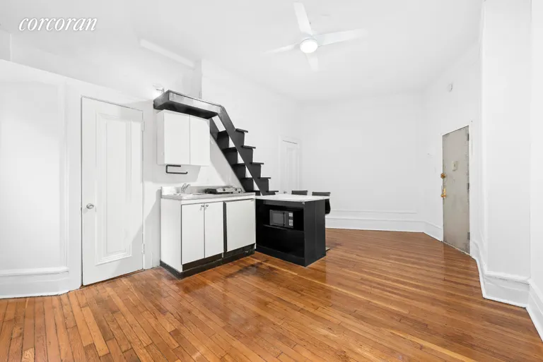 New York City Real Estate | View 140 West 69th Street, 111A | Studio | View 3