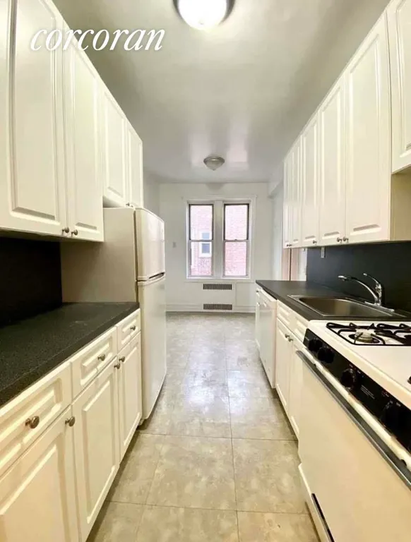 New York City Real Estate | View 50 Ocean Parkway, 6A | 1 Bed, 1 Bath | View 1