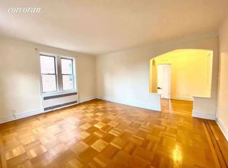 New York City Real Estate | View 50 Ocean Parkway, 6A | room 4 | View 5