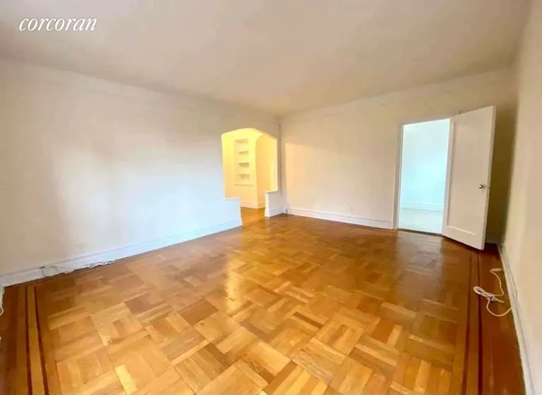 New York City Real Estate | View 50 Ocean Parkway, 6A | room 10 | View 11