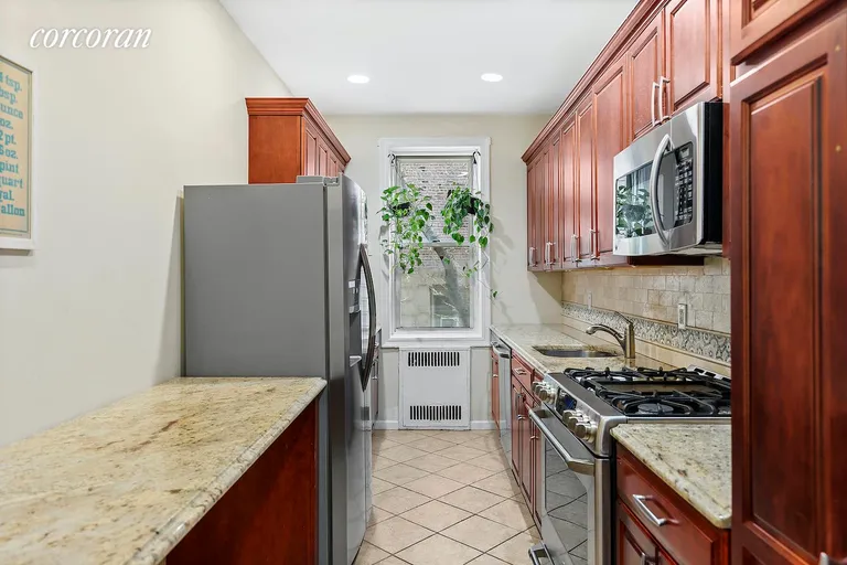 New York City Real Estate | View 140 8th Avenue, 1O | room 4 | View 5