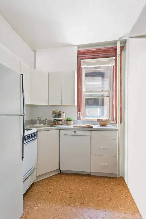 New York City Real Estate | View 396 3rd Street, 13 | Kitchen | View 4