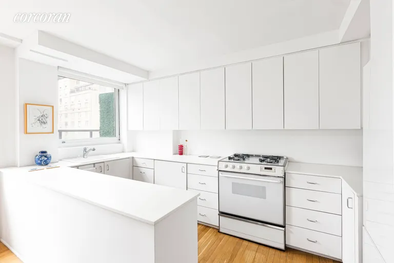 New York City Real Estate | View 20 East 74th Street, 12F | room 4 | View 5