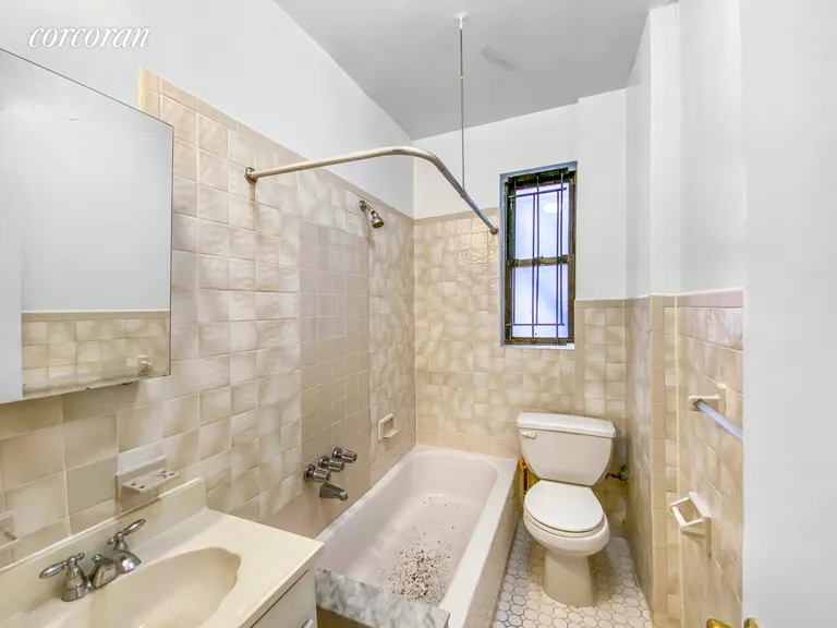 New York City Real Estate | View 225 Bennett Avenue, 3M | Bathroom | View 5