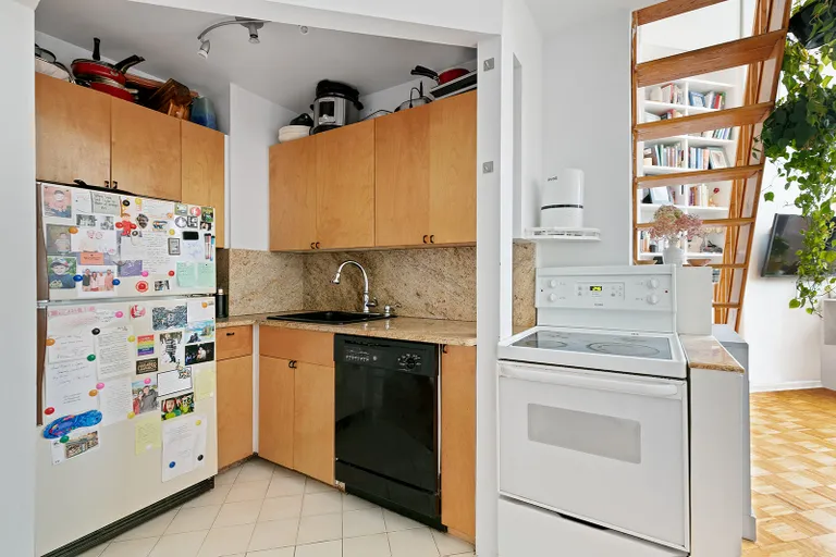 New York City Real Estate | View 176 WEST 86TH STREET, 6E | Kitchen | View 4