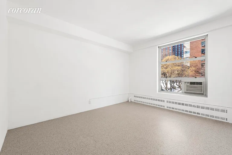 New York City Real Estate | View 70 La Salle Street, 5G | 5 | View 7