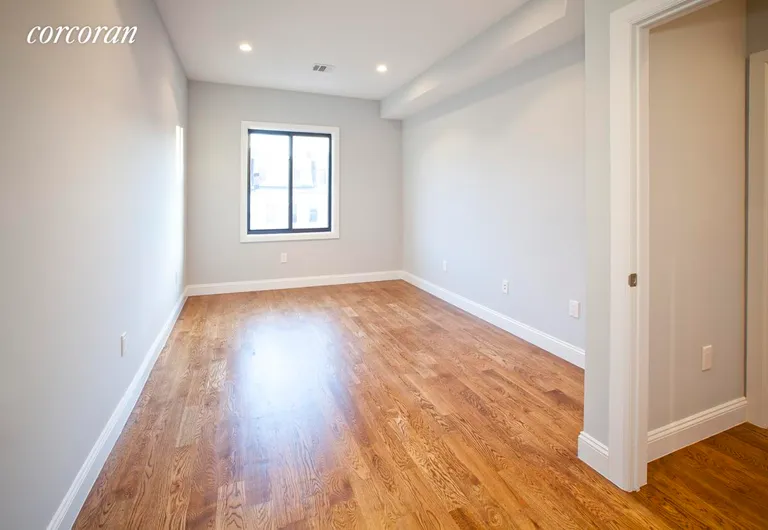 New York City Real Estate | View 280 Hawthorne Street, 3 | room 7 | View 8