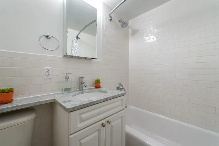 New York City Real Estate | View 321 East 48th Street, 7K | Bathroom | View 4