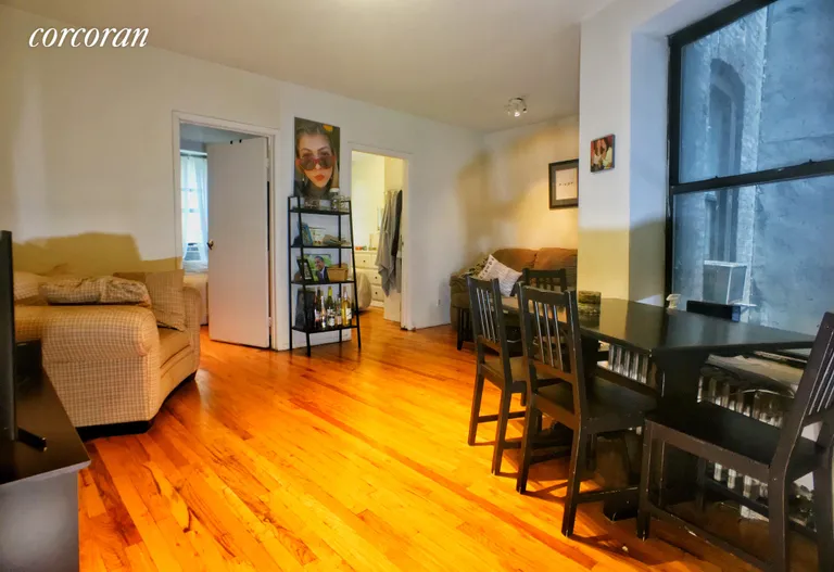 New York City Real Estate | View 246 East 51st Street, 7 | 2 Beds, 1 Bath | View 1