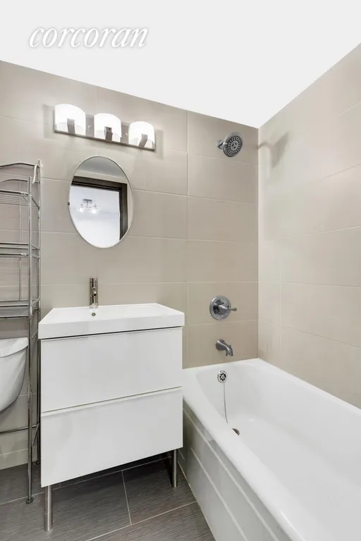New York City Real Estate | View 330 East 49th Street, 8F | Bathroom | View 4