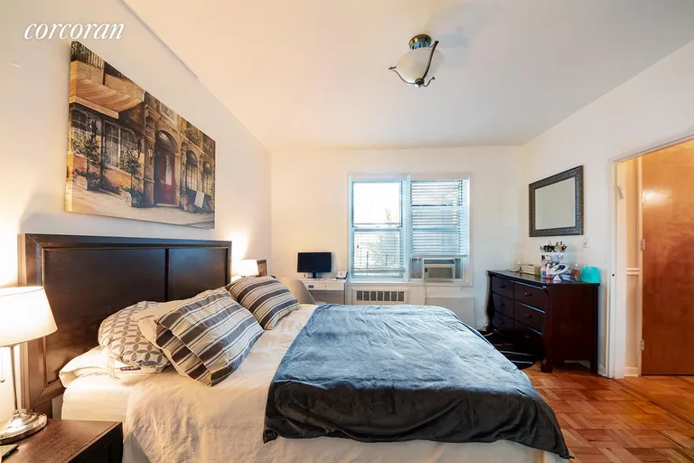 New York City Real Estate | View 770 Ocean Parkway, 2K | room 3 | View 4