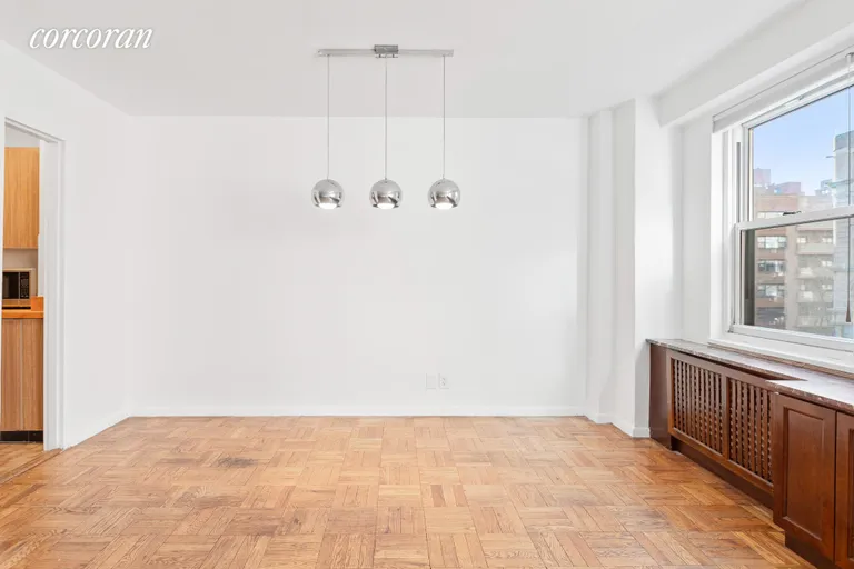 New York City Real Estate | View 200 East 84th Street, 5C | room 3 | View 4
