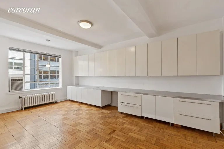 New York City Real Estate | View 140 East 40th Street, 5C | 1 Bath | View 1
