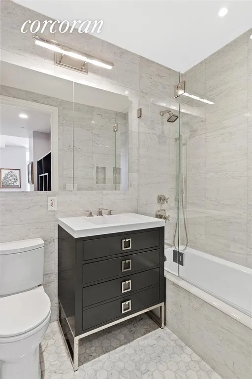 New York City Real Estate | View 400 East 51st Street, 27B | Bathroom | View 30