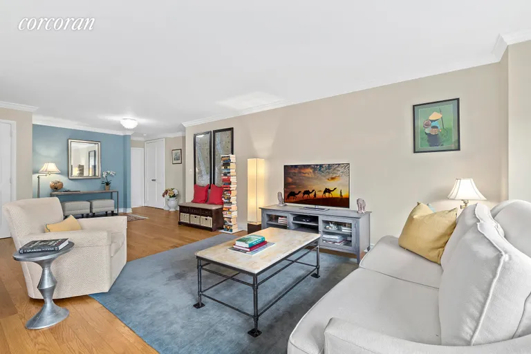 New York City Real Estate | View 370 East 76th Street, B501 | room 2 | View 3
