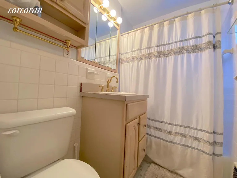 New York City Real Estate | View 201 EAST 25TH STREET, 3D | room 4 | View 5