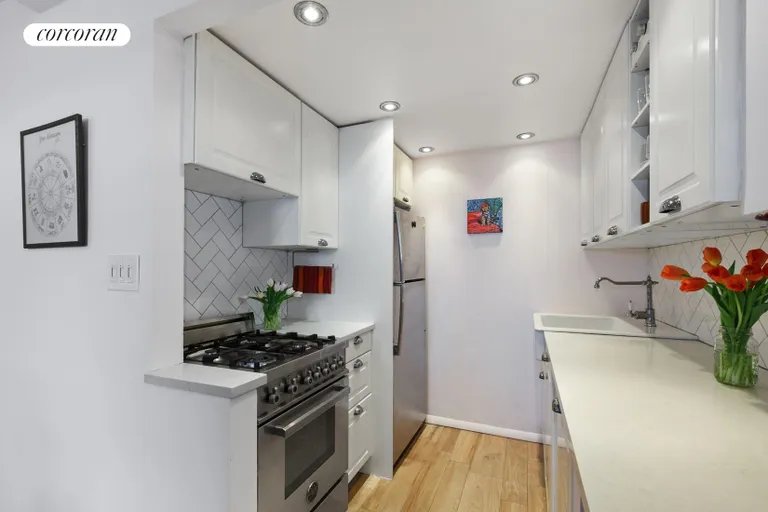 New York City Real Estate | View 111 Hicks Street, 18L | room 1 | View 2