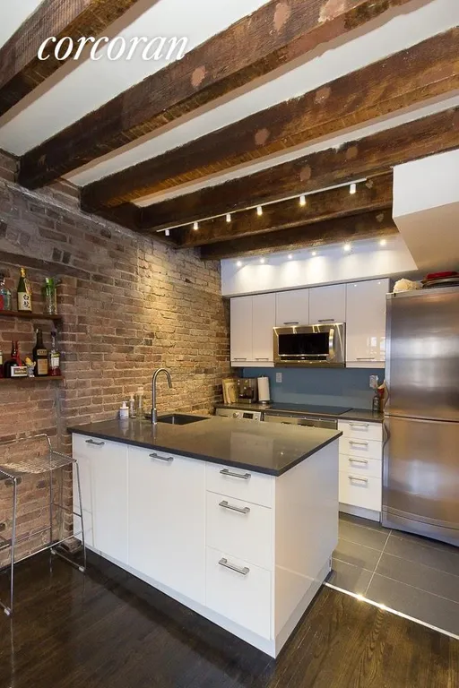 New York City Real Estate | View 323 East 21st Street, 4B | room 1 | View 2