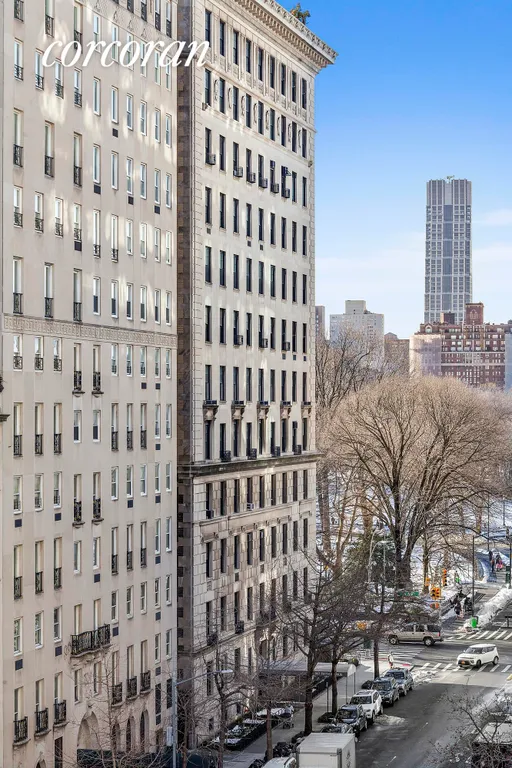 New York City Real Estate | View 31 East 72nd Street, 7A | room 7 | View 8