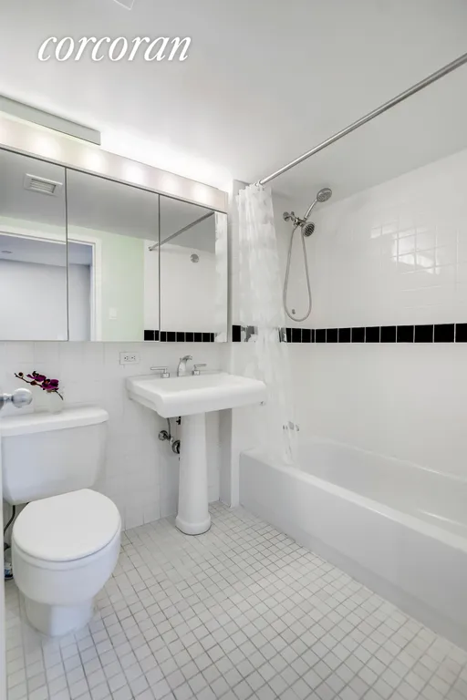 New York City Real Estate | View 300 West 145th Street, 7P | Full Bathroom | View 11