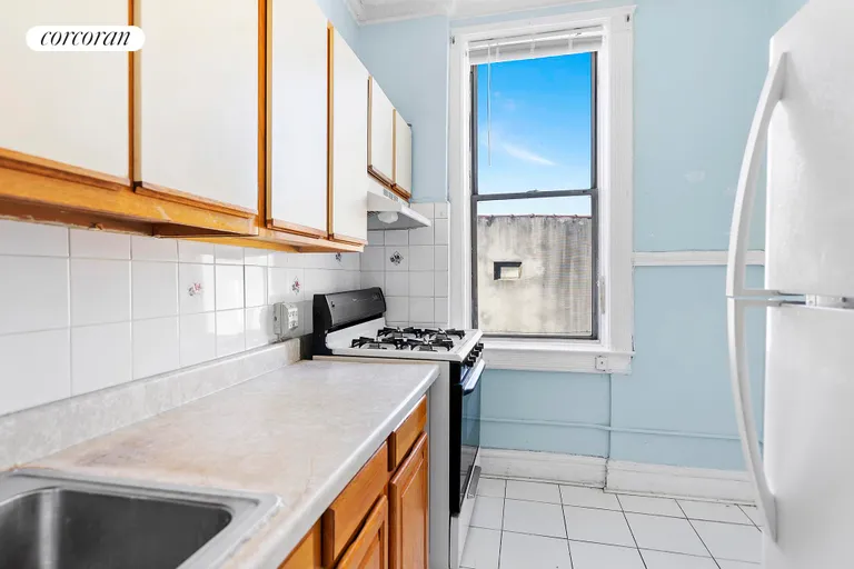 New York City Real Estate | View 390 New York Avenue, 2 | Kitchen | View 3