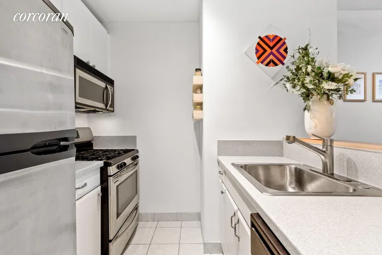 New York City Real Estate | View 233 East 86th Street, 3C | room 5 | View 6
