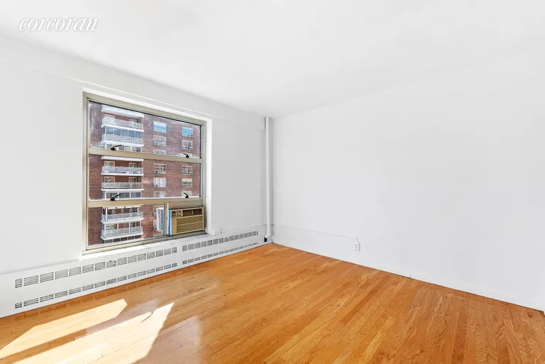 New York City Real Estate | View 100 La Salle Street, 15C | 5 | View 15