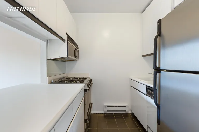 New York City Real Estate | View 250 West 89th Street, 15A | room 3 | View 4