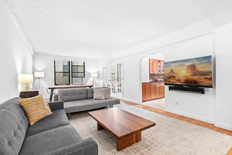 New York City Real Estate | View 30 East 9th Street, 6M | 2 Beds, 1 Bath | View 1