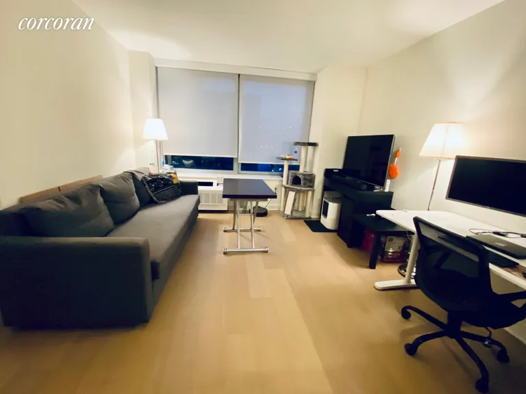 New York City Real Estate | View 480 Main Street, 20M | room 2 | View 3