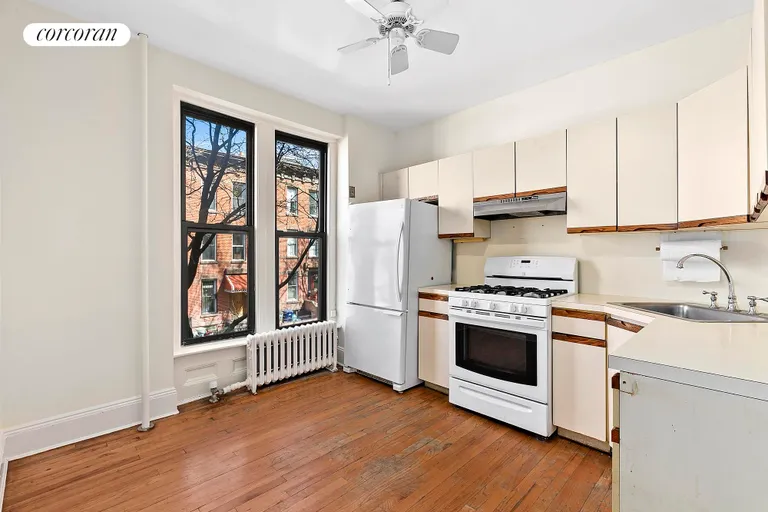 New York City Real Estate | View 412 11th Street, 2R | room 4 | View 5