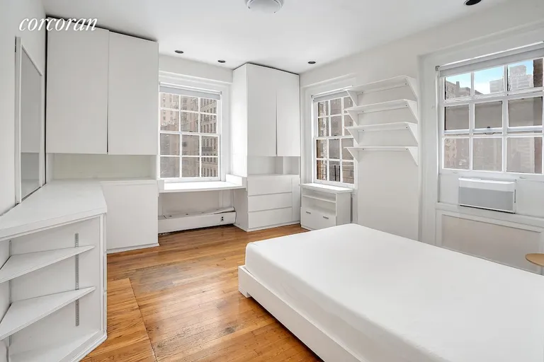 New York City Real Estate | View 829 Park Avenue, 4A | Bedroom | View 11
