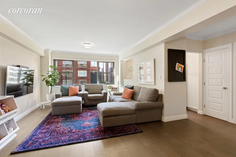 New York City Real Estate | View 305 East 72Nd Street, 5es | room 1 | View 2