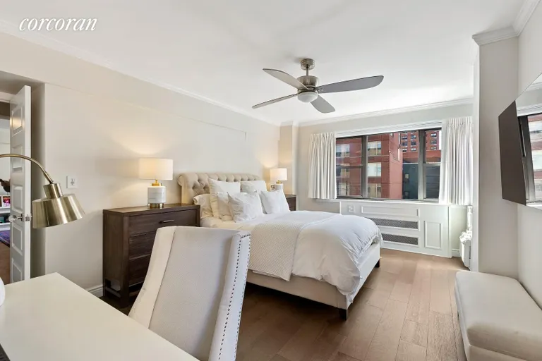 New York City Real Estate | View 305 East 72Nd Street, 5es | room 9 | View 10