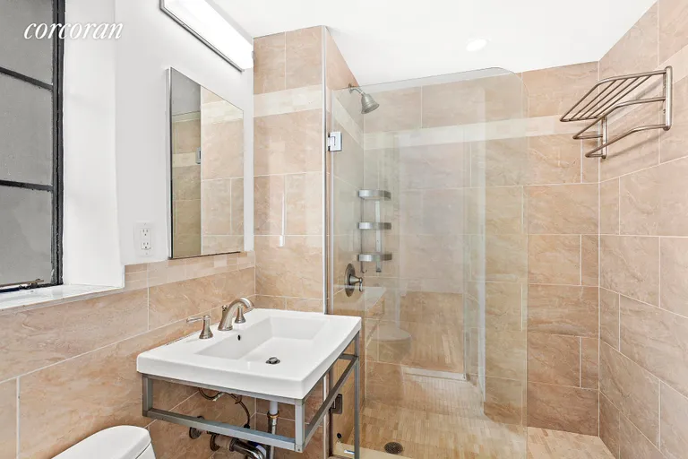 New York City Real Estate | View 25 Tudor City Place, 319 | Bathroom | View 4