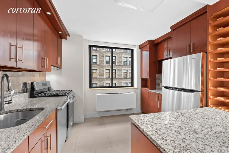 New York City Real Estate | View 280 Park Avenue South, 10A | room 2 | View 3
