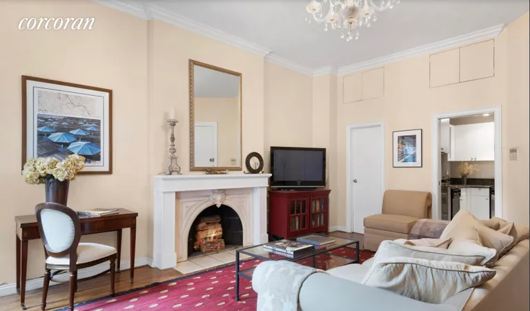 New York City Real Estate | View 6 West 71st Street, 2B | 1 Bed, 1 Bath | View 1