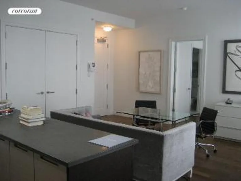 New York City Real Estate | View 225 Fifth Avenue, 8T | room 1 | View 2